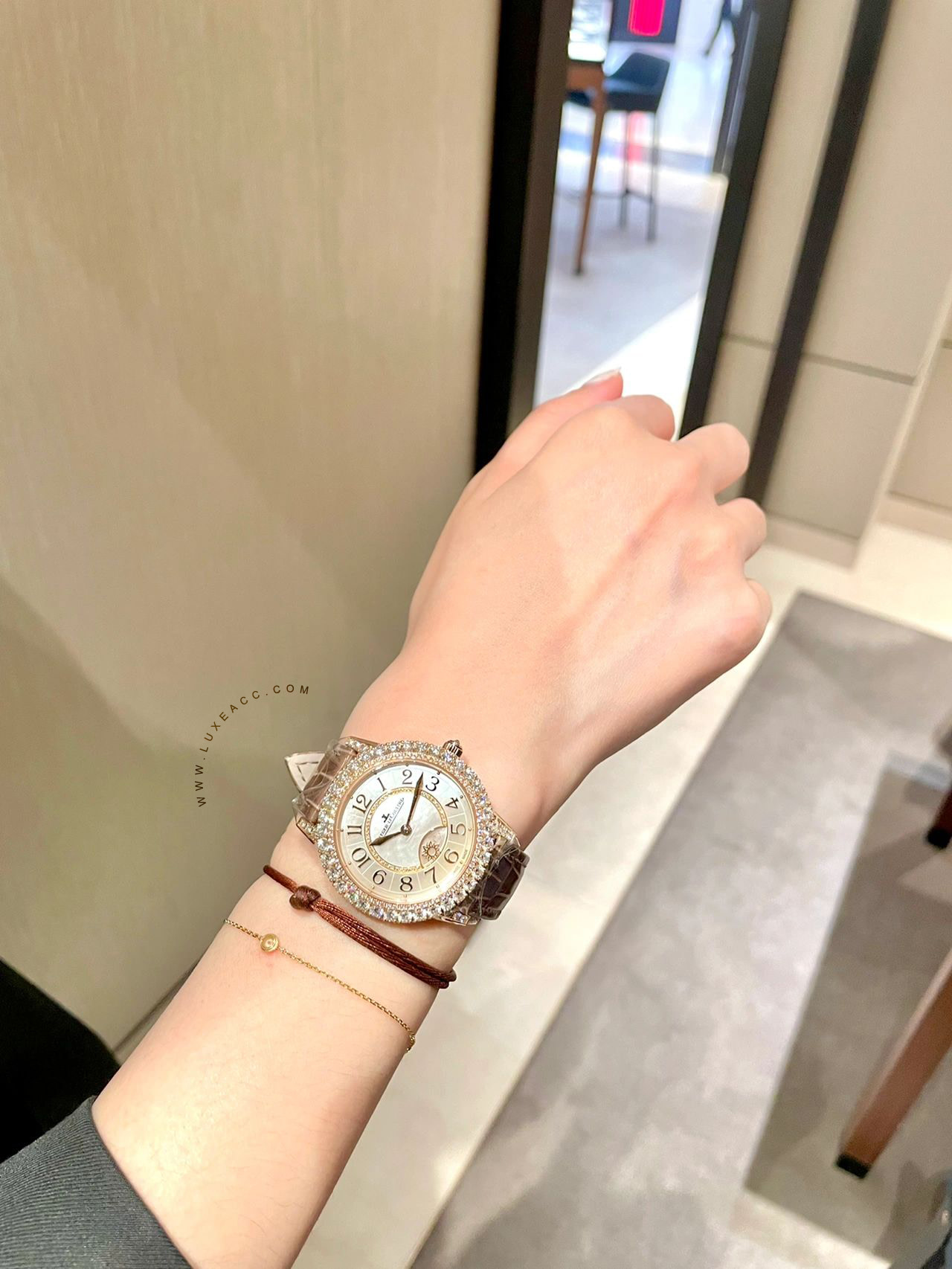 JAEGER LECOULTRE RENDEZ VOUS SERIES 3432570 WATCH 2
